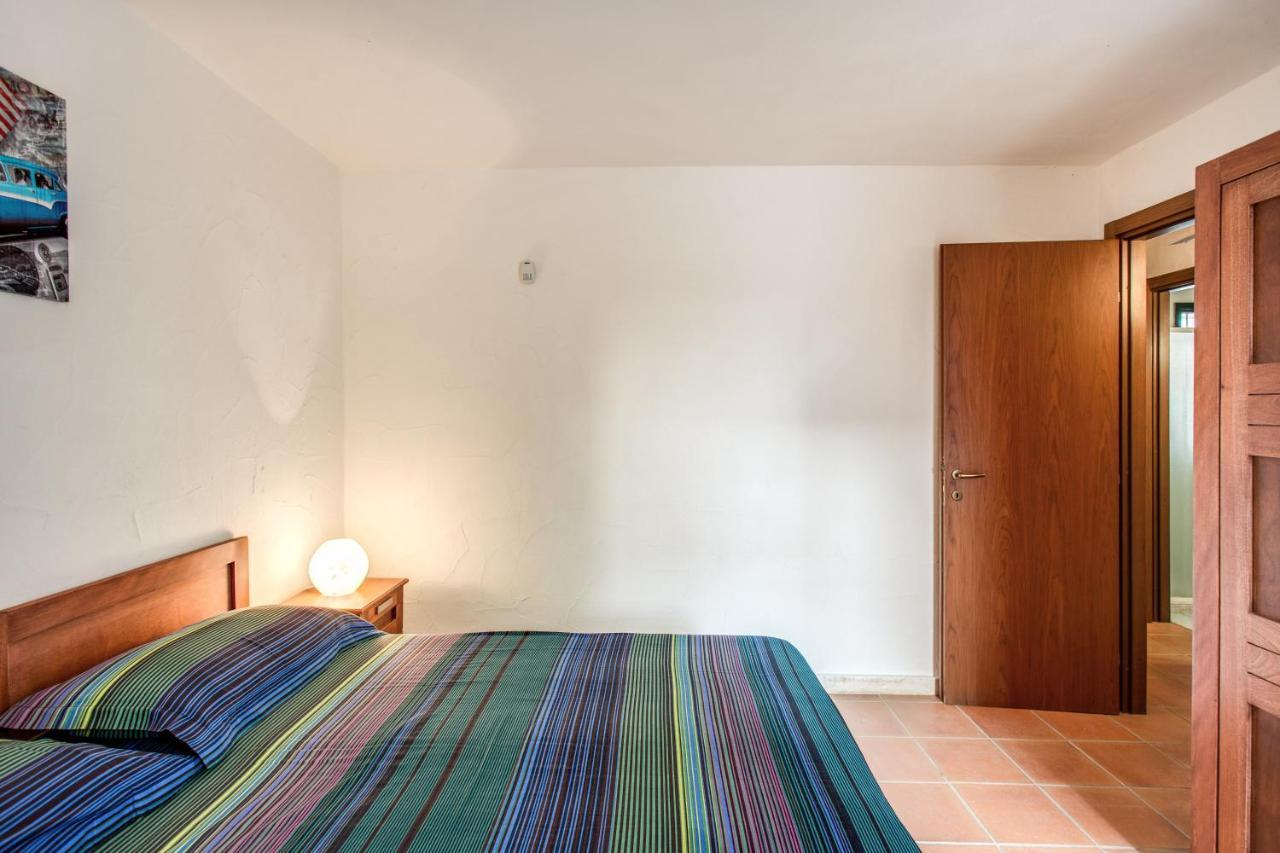 マリーナ・ディ・マンカヴェルサ Yellow Star Holiday Houseヴィラ エクステリア 写真